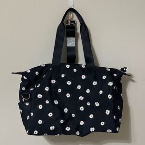 NWOT Alice + Olivia Daisy Duffle Bag Travel Bag